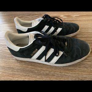 Gazelle black men’s adidas shoes